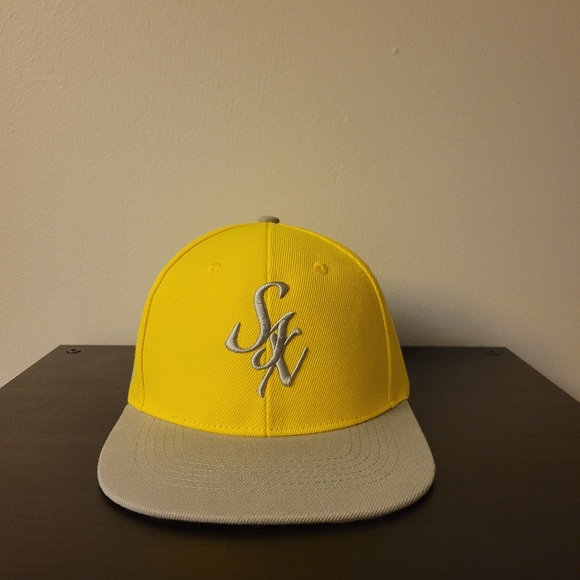 Snapbacks Hats - Picture 1 of 3